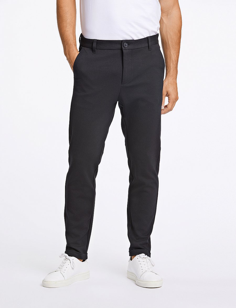 Lindbergh - Superflex knitted cropped pant - casual - black - 3