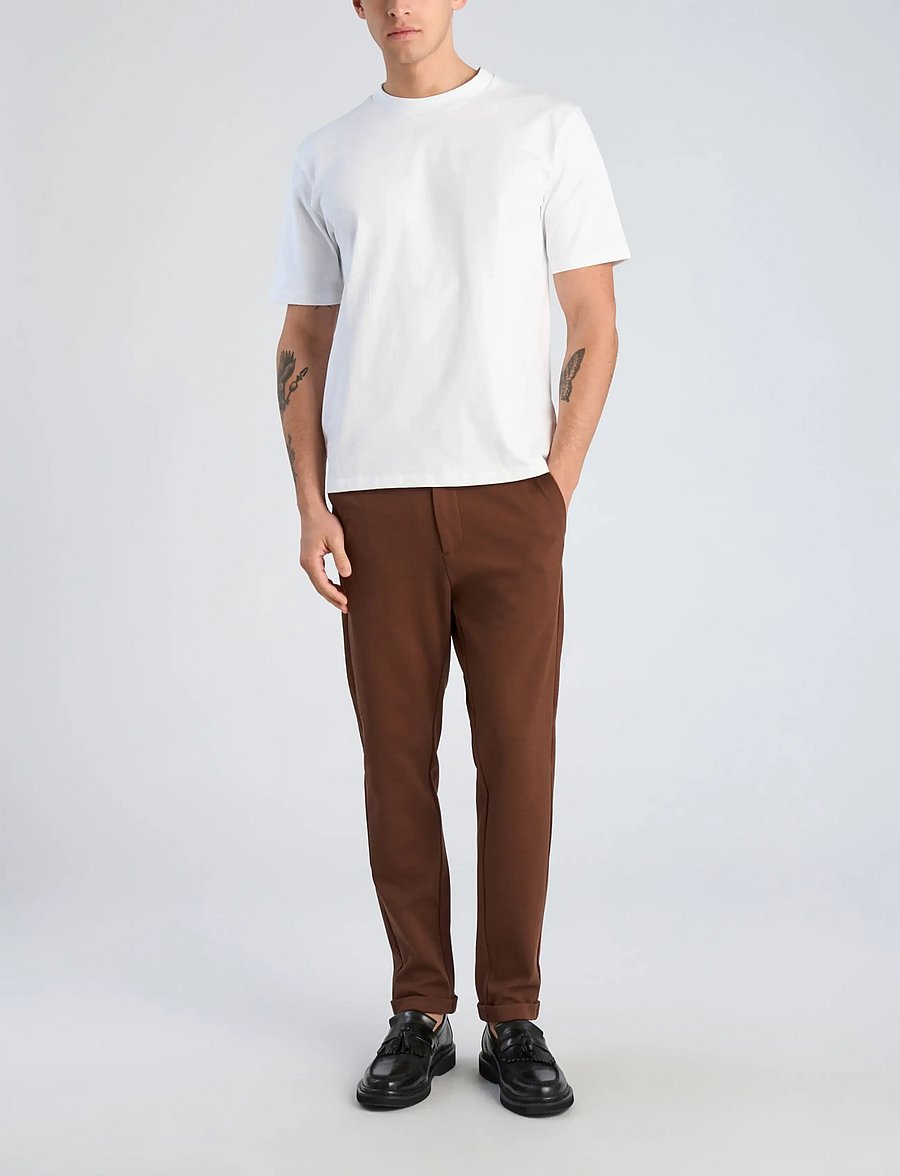 Lindbergh - Superflex knitted cropped pant - freizeithosen - dk brown - 0