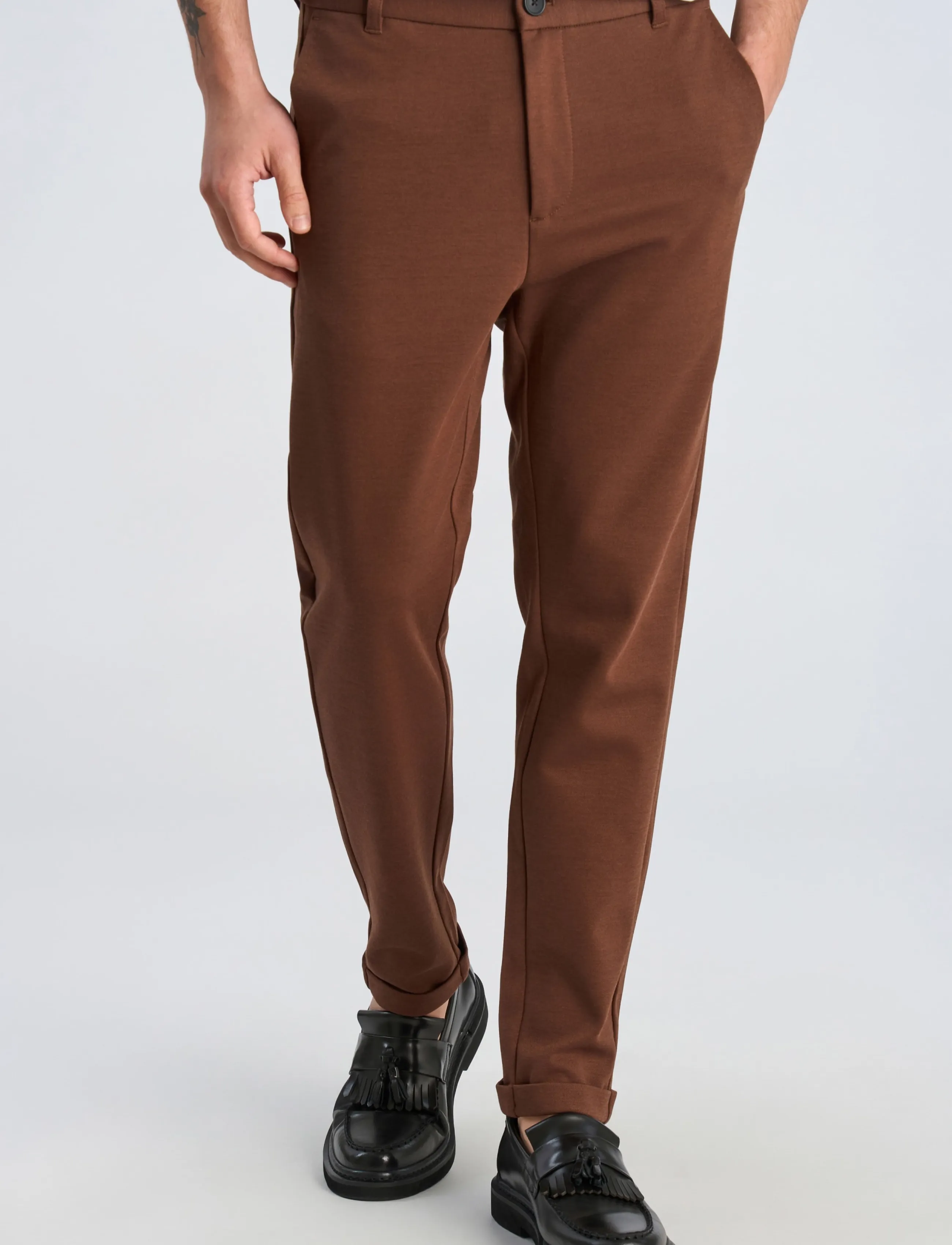 Lindbergh - Superflex knitted cropped pant - casual trousers - dk brown - 3
