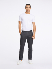 Lindbergh - Superflex knitted cropped pant - chinos - dk grey mix - 2