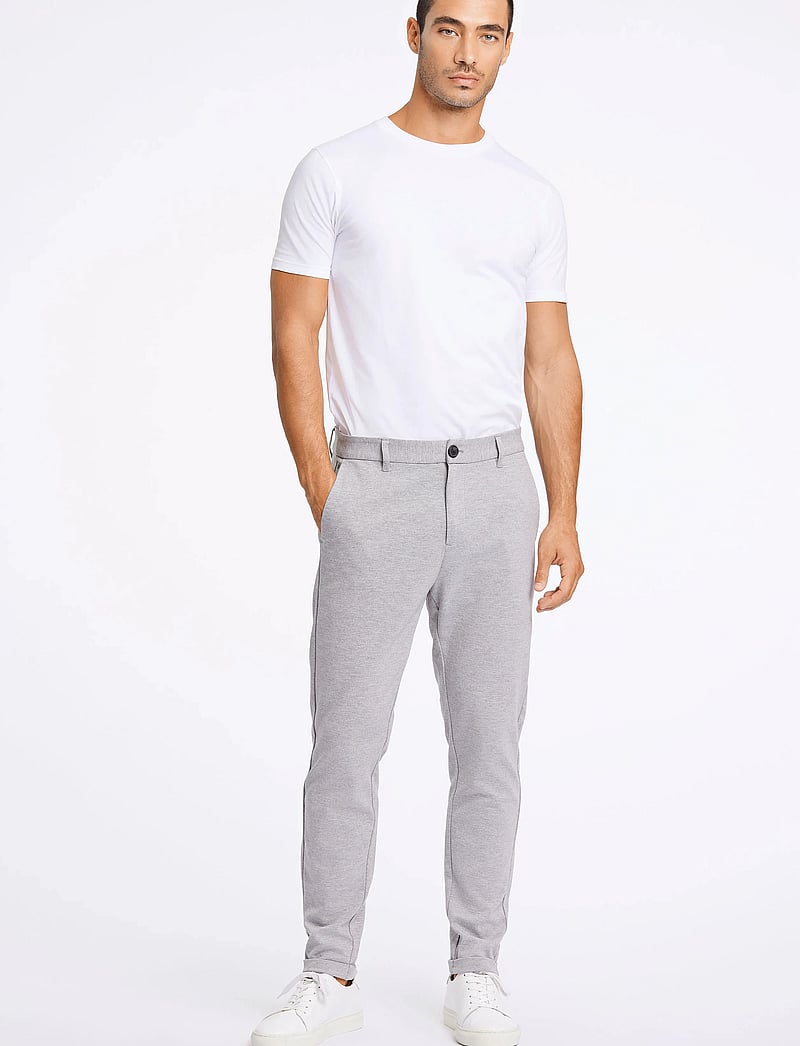 Lindbergh - Superflex knitted cropped pant - vabaaja püksid - lt grey mix - 4