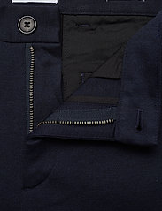 Lindbergh - Superflex knitted cropped pant - „chino“ stiliaus kelnės - navy mix - 6