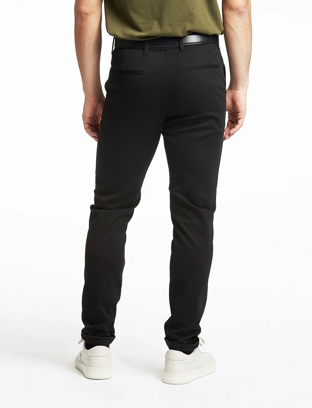 Lindbergh - Superflex pant normal length - chinos - black - 4