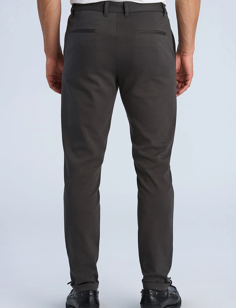 Lindbergh - Superflex pant normal length - chinos - ink grey - 4