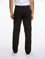 Lindbergh - Relaxed fit formal pants - jakkesætsbukser - black - 4