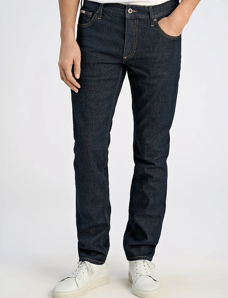 Lindbergh - Stretch jeans - tapered jeans - rinse wash - 1