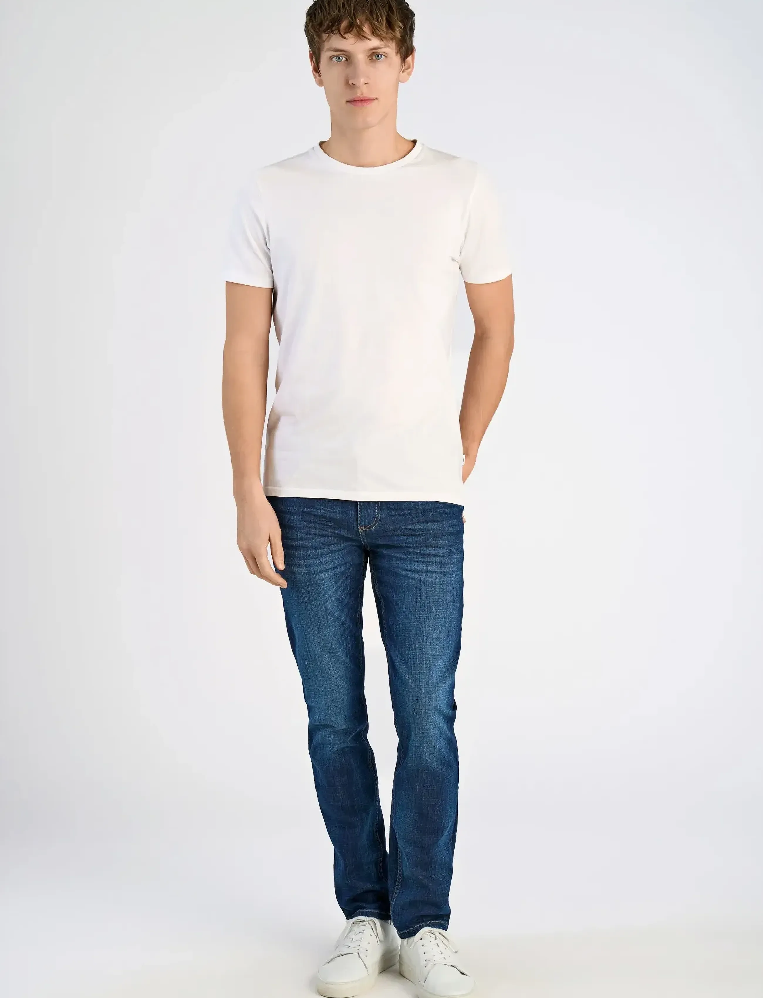 Lindbergh Tapered Fit Jeans, 32 x 32, Blue, Jeans > Almindelige, Herre