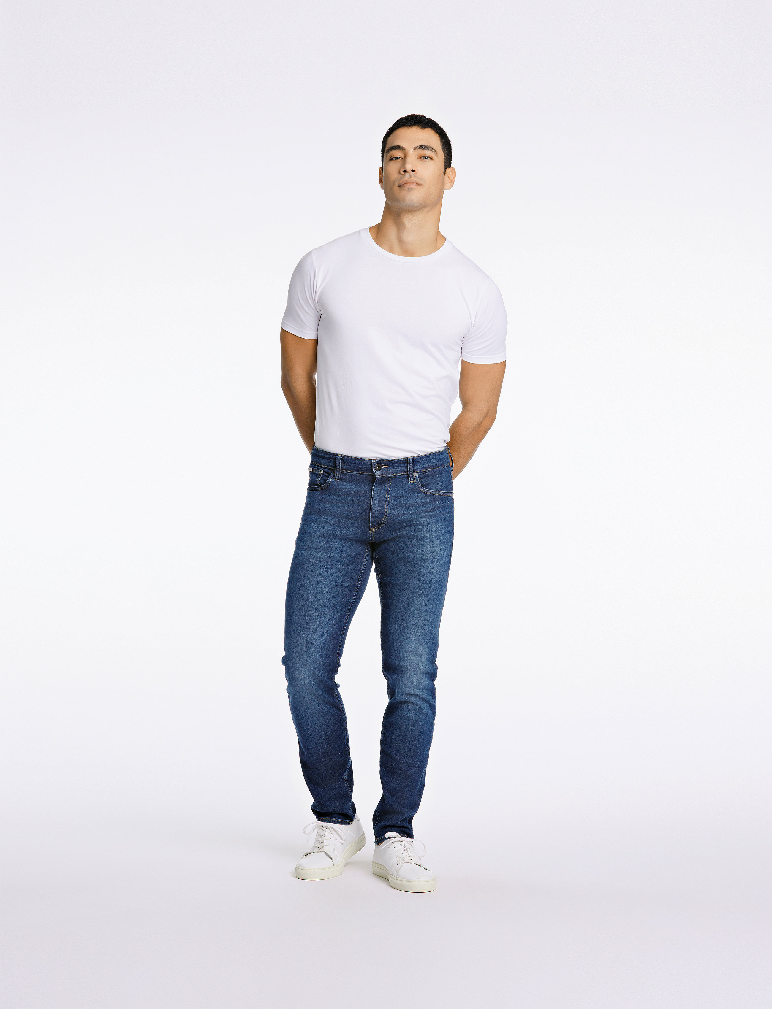 Lindbergh Superflex tapered fit jeans - Looks for less - ICON DK BLUE / blue