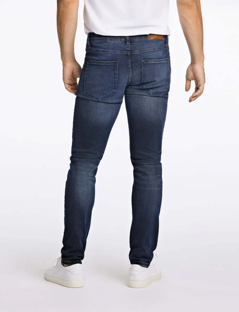 Lindbergh - Sustainable wash jeans - tapered-lõikega teksad - dark rinse - 4