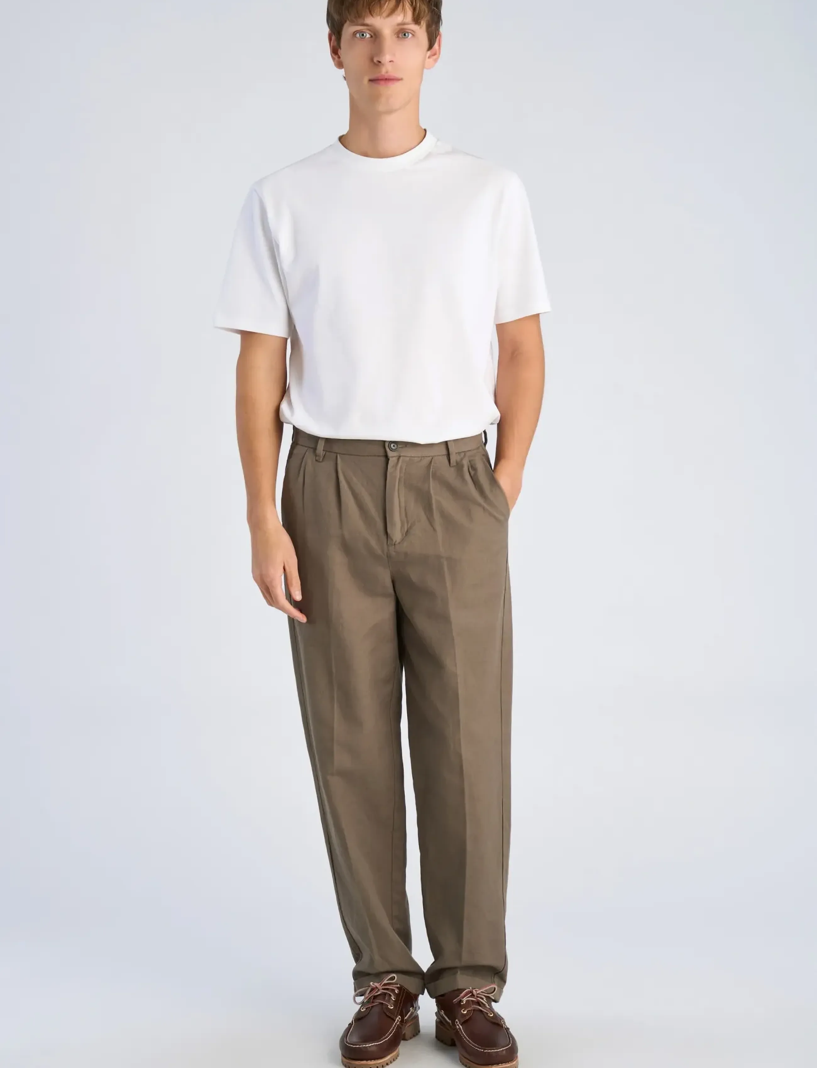 Lindbergh Linen blend pleated pants - Trousers - DK OLIVE / khaki/green