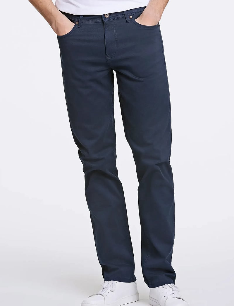 Lindbergh - Twill Superflex 5 pocket pants - casual - dk navy - 4