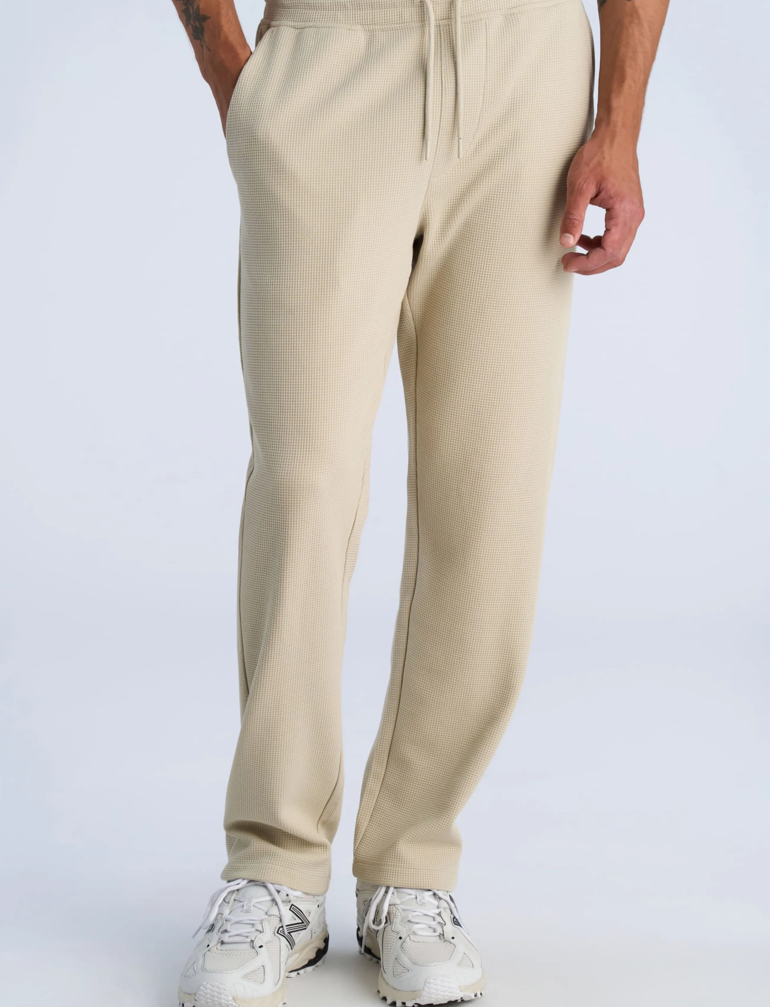 Lindbergh - Waffle sweat pants - men - sand - 3