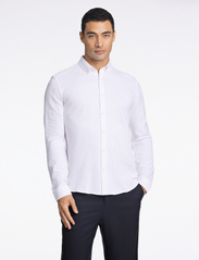Lindbergh - Pique Superflex shirt L/S - basic skjortor - white - 2