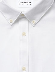 Lindbergh - Pique Superflex shirt L/S - basic skjortor - white - 3