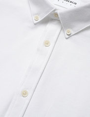 Lindbergh - Pique Superflex shirt L/S - basic skjortor - white - 4