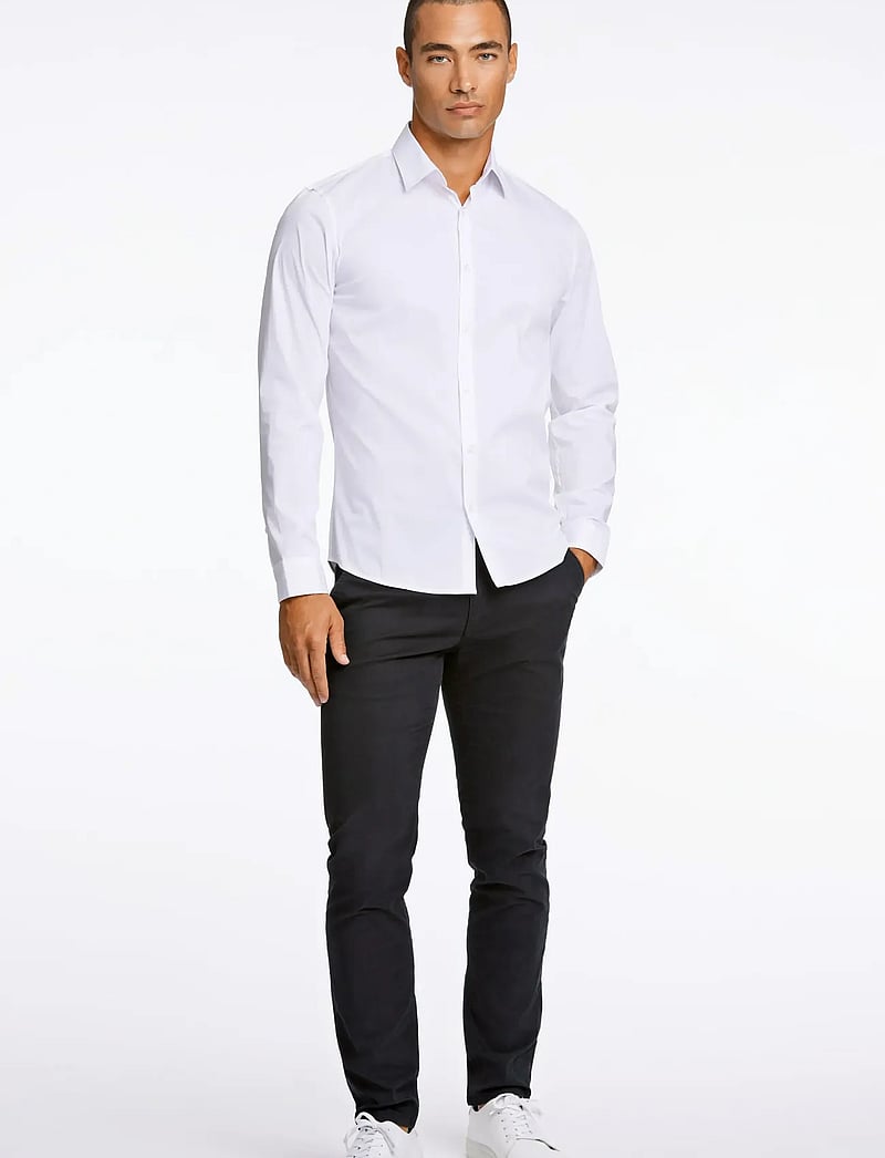 Lindbergh - Superflex poplin shirt L/S - formelle hemden - white - 0