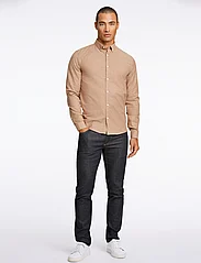 Lindbergh - Oxford superflex shirt L/S - oxford-skjorter - lt brown mix - 4