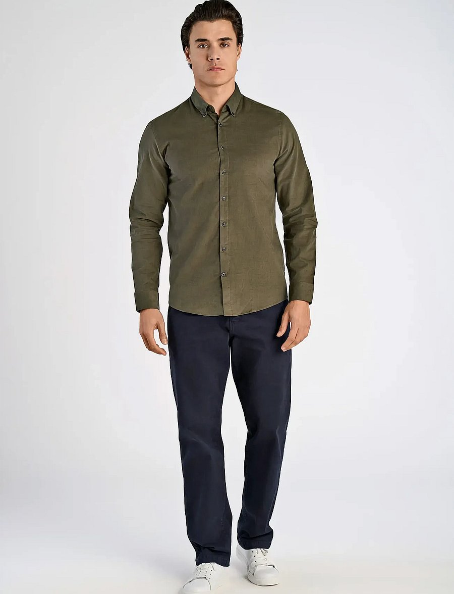 Lindbergh - Fine corduroy shirt L/S - cordhemden - army - 0