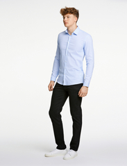 Lindbergh - Organic dress shirt L/S - basic overhemden - light blue - 4