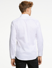 Lindbergh - Organic dress shirt L/S - basic shirts - white - 3