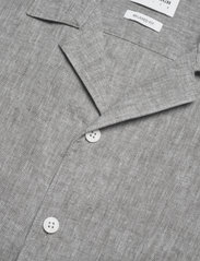 Lindbergh - Casual linen blend resort S/S - linen shirts - army - 4