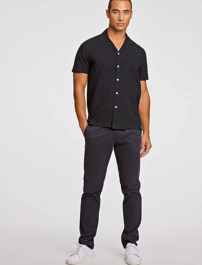 Lindbergh - Casual linen blend resort S/S - linneskjortor - black - 4