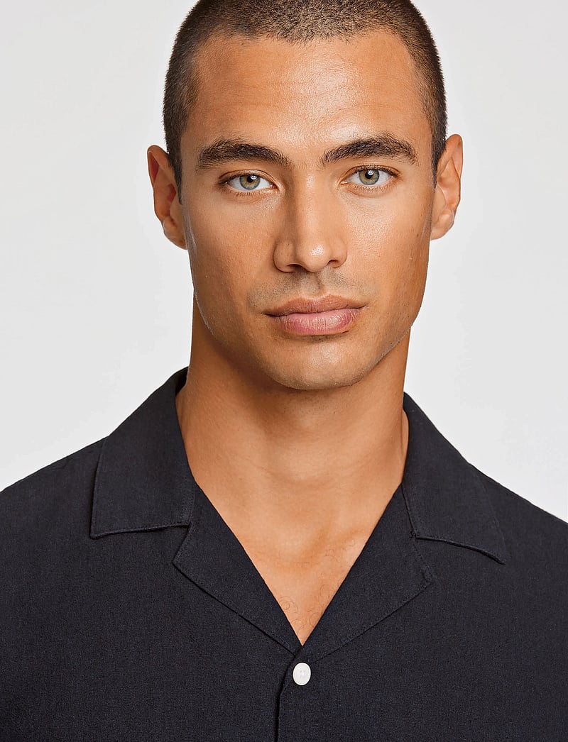 Lindbergh - Casual linen blend resort S/S - linneskjortor - black - 5