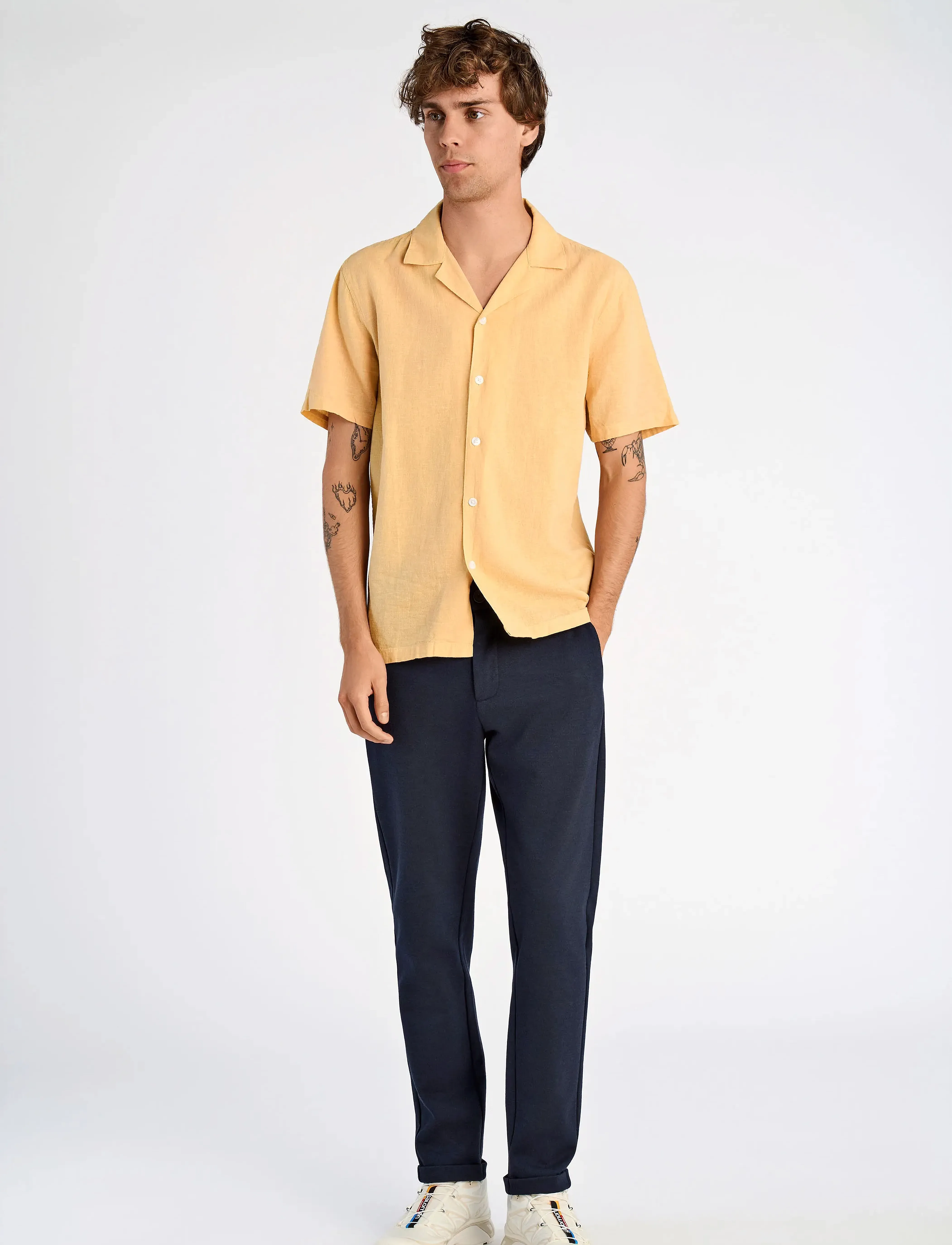 Lindbergh - Casual linen blend resort S/S - kortærmede skjorter - faded yellow - 4