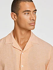 Lindbergh - Casual linen blend resort S/S - linen shirts - lt orange - 2
