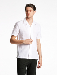 Lindbergh - Casual linen blend resort S/S - linen shirts - white - 2