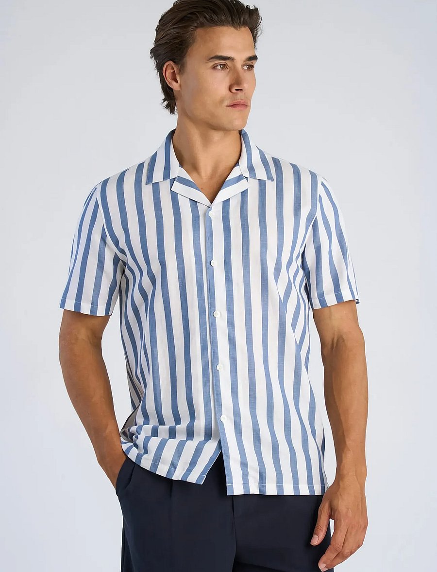 Lindbergh - Cot/lin striped resort S/S - kortærmede skjorter - dusty blue - 3