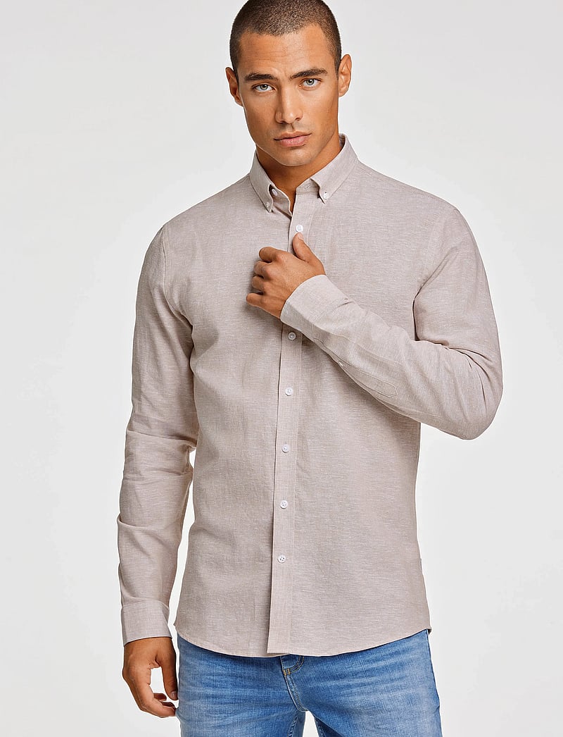 Lindbergh - Linen/cotton shirt L/S - linneskjortor - sand - 0