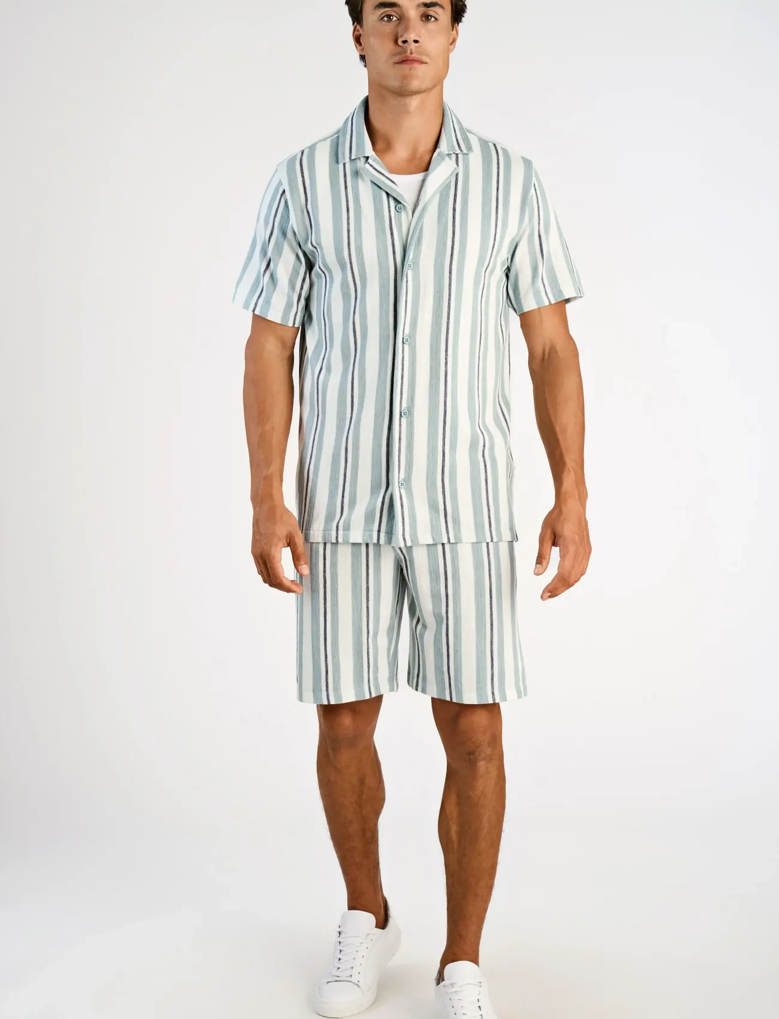 Lindbergh Knitted resort collar S/S - Overhemden - AQUA / multi