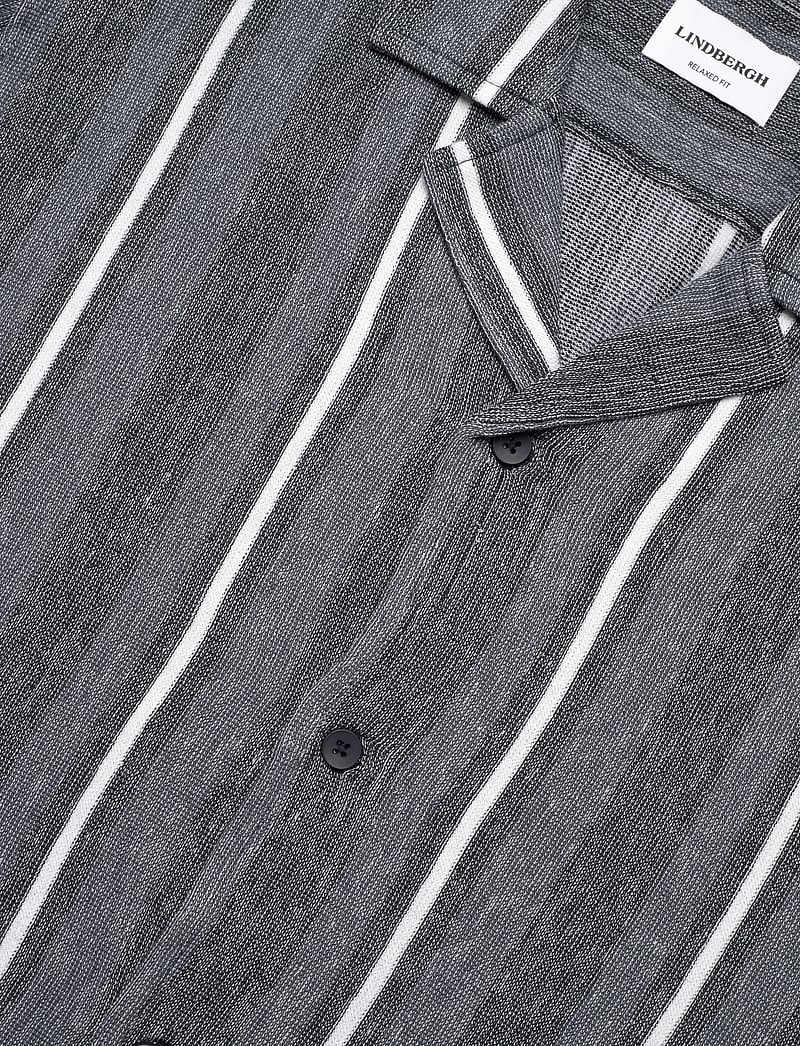 Lindbergh - Knitted resort collar S/S - kurzarmhemden - navy - 3