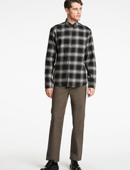 Lindbergh - Checked flannel shirt L/S - geruite overhemden - black - 2