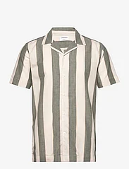 Lindbergh - Striped linen/cotton shirt S/S - kortærmede skjorter - army - 0