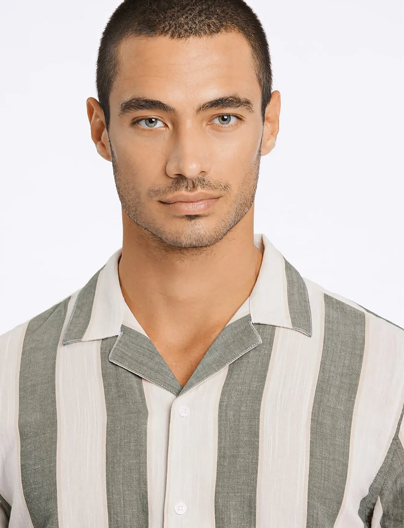 Lindbergh - Striped linen/cotton shirt S/SStriped linen/cotton shirt S/S - leinenhemden - army - 5