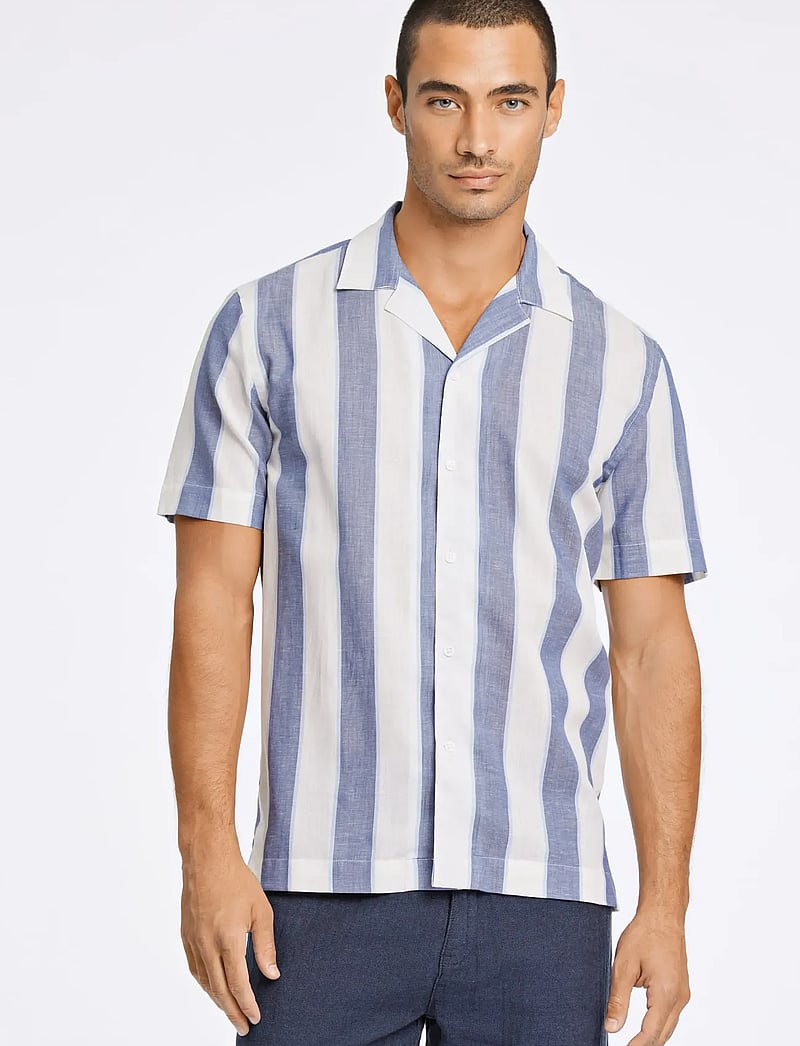 Lindbergh - Striped linen/cotton shirt S/S - linneskjortor - dk blue - 3