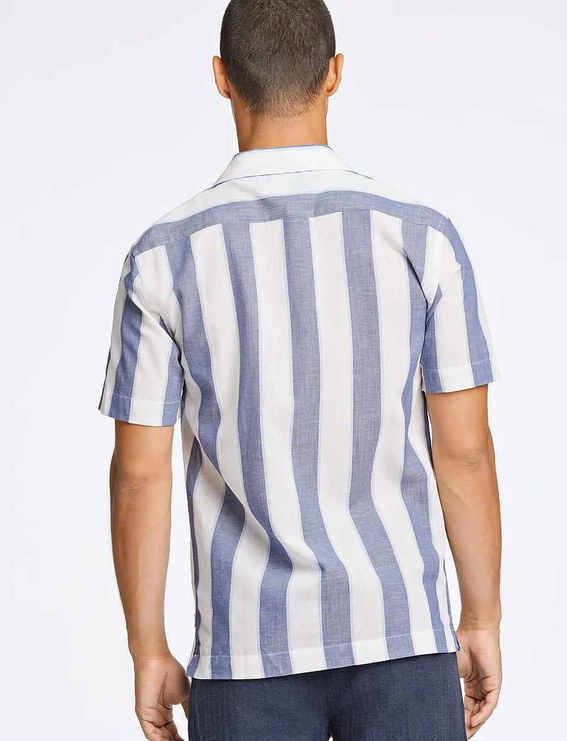 Lindbergh - Striped linen/cotton shirt S/S - linneskjortor - dk blue - 4
