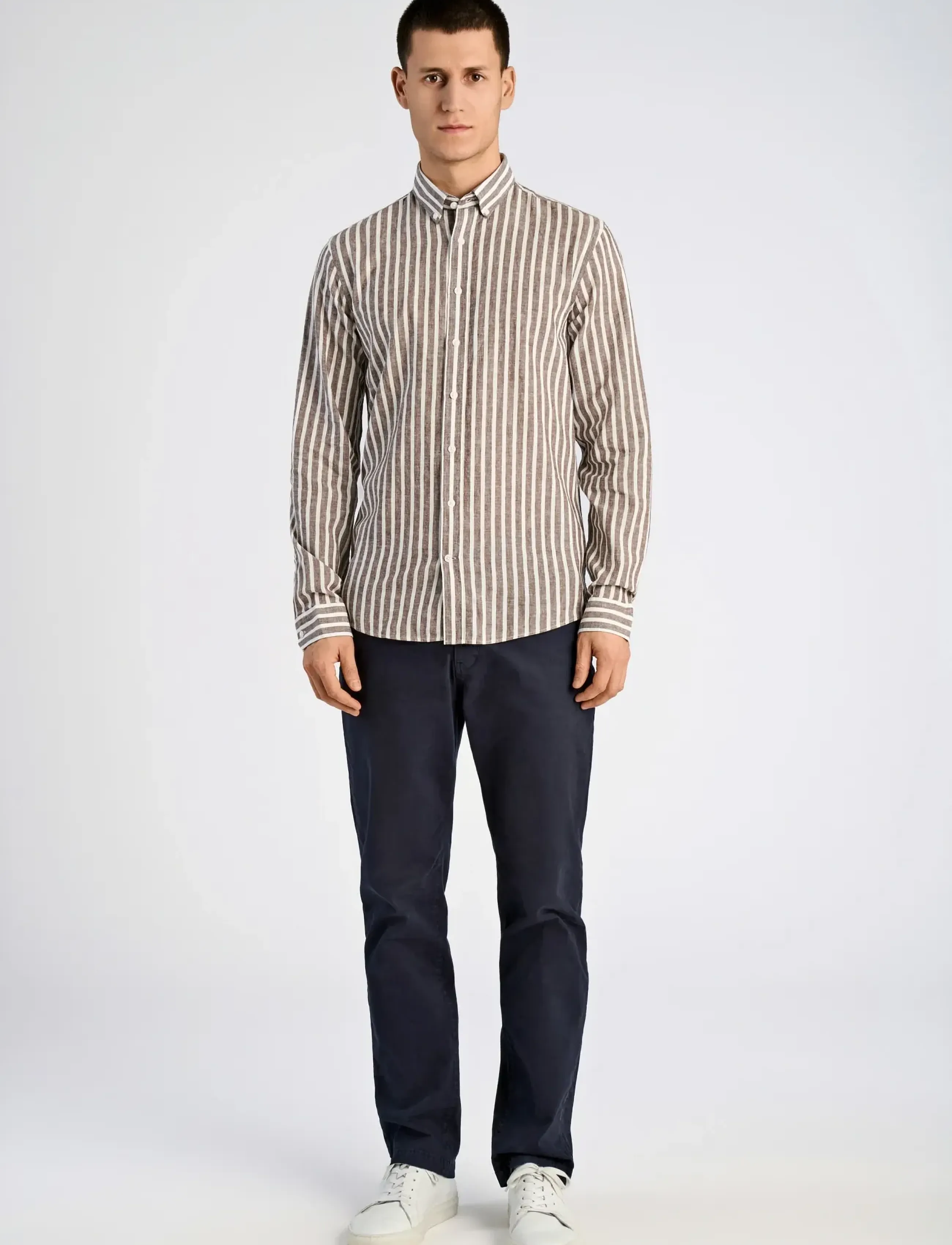 Lindbergh Wide striped cotton/linen shirt L/S - Stribede skjorter - BROWN / beige