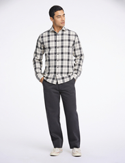 Lindbergh - Checked twill structure shirt - mehed - cream white - 2