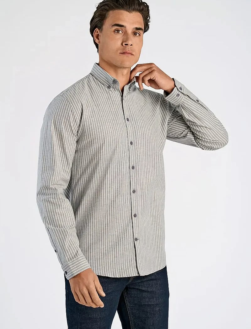 Lindbergh - Striped superflex oxford L/S - randiga skjortor - dusty grey - 5