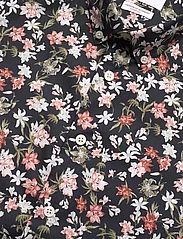 Lindbergh - AOP floral shirt L/S - casual overhemden - coral - 5