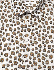 Lindbergh - Leaf printed shirt S/S - linasest riidest särgid - white - 2