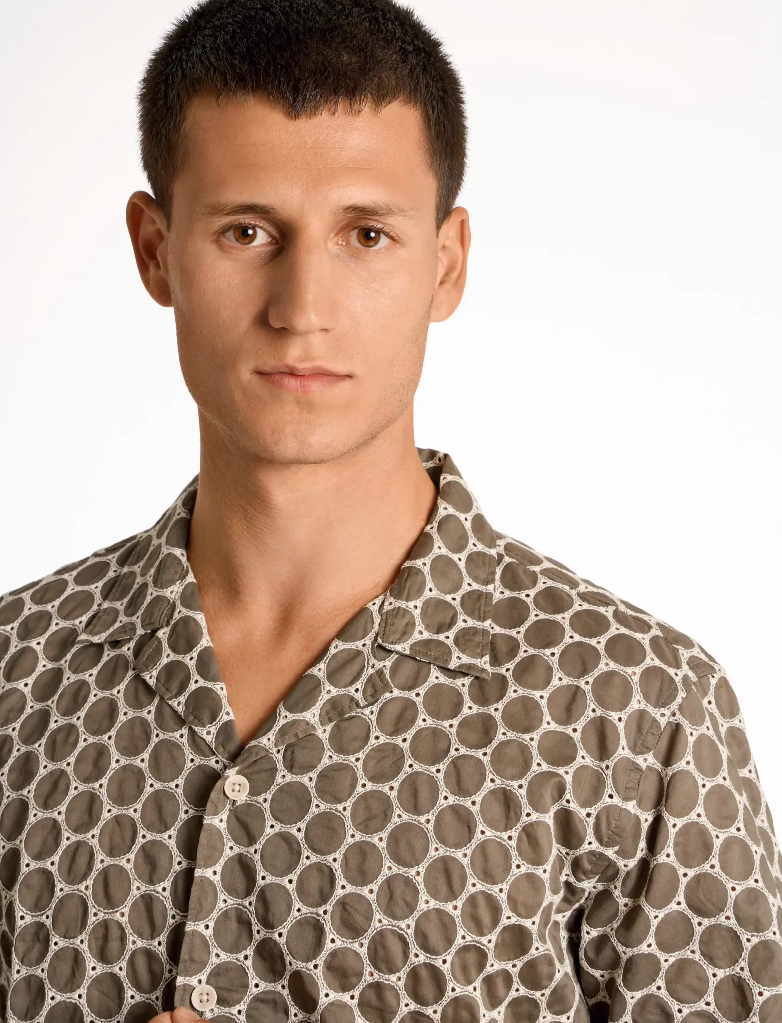 Lindbergh - Embroidery cotton shirt S/S - kortærmede skjorter - dk stone - 5