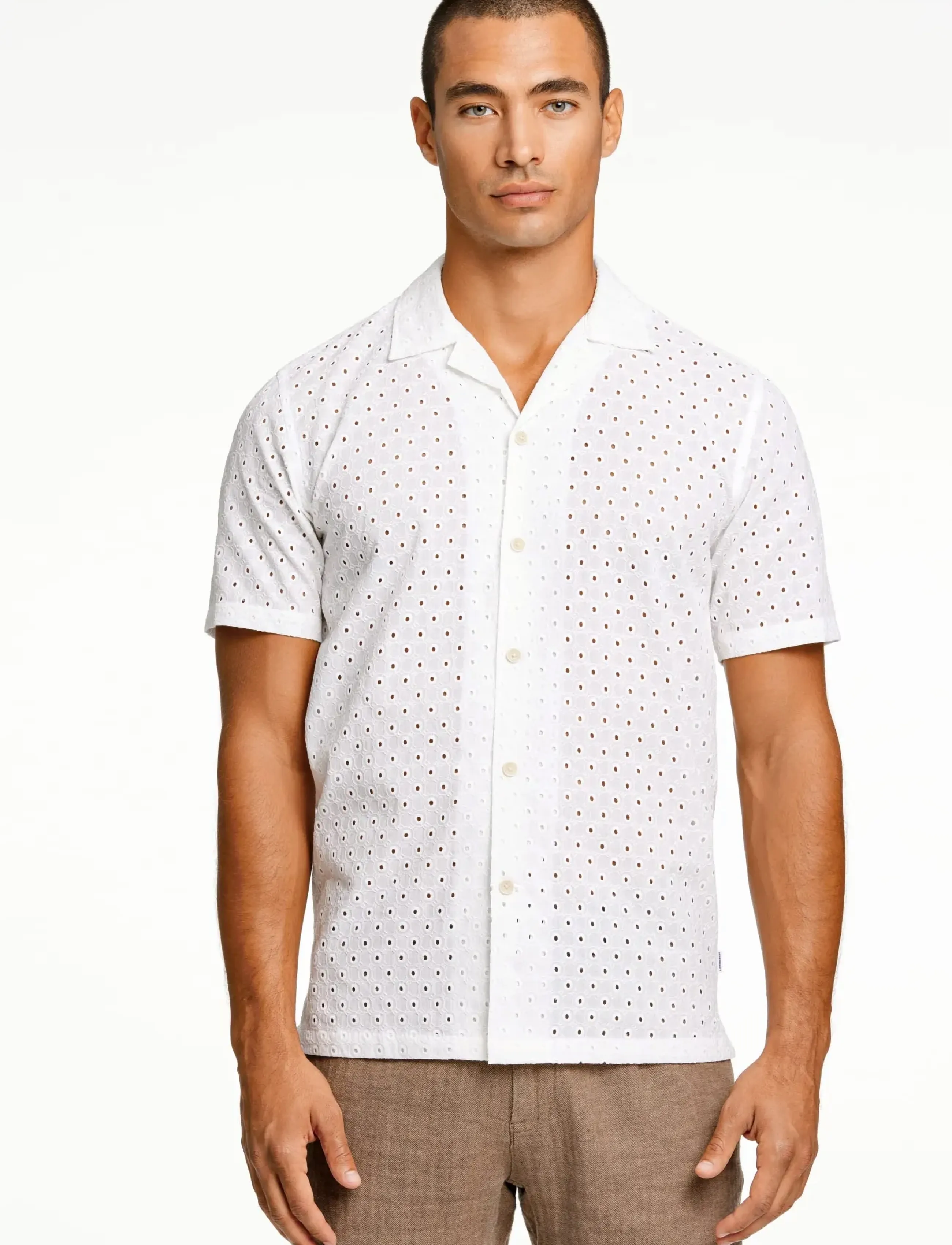 Lindbergh - Embroidery cotton shirt S/S - kurzarmhemden - white - 3