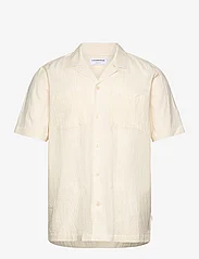 Lindbergh - Seersucker shirt S/S - short-sleeved shirts - off white - 0