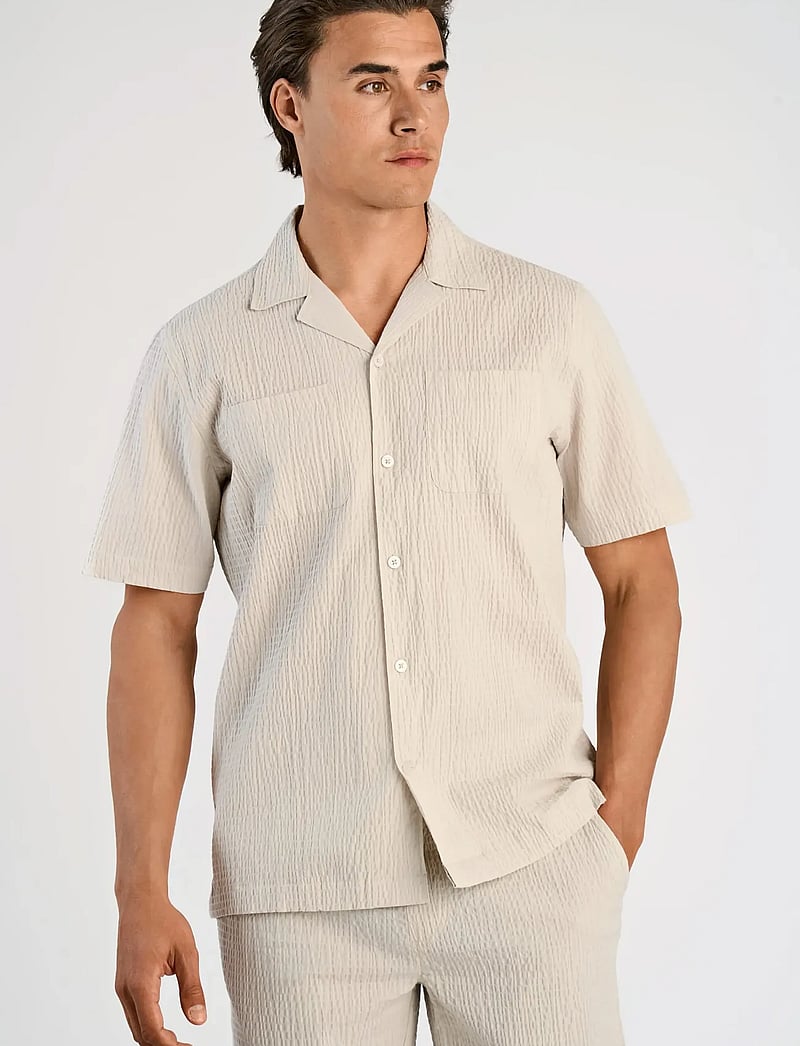 Lindbergh - Seersucker shirt S/S+shorts - casual shorts - lt stone - 5