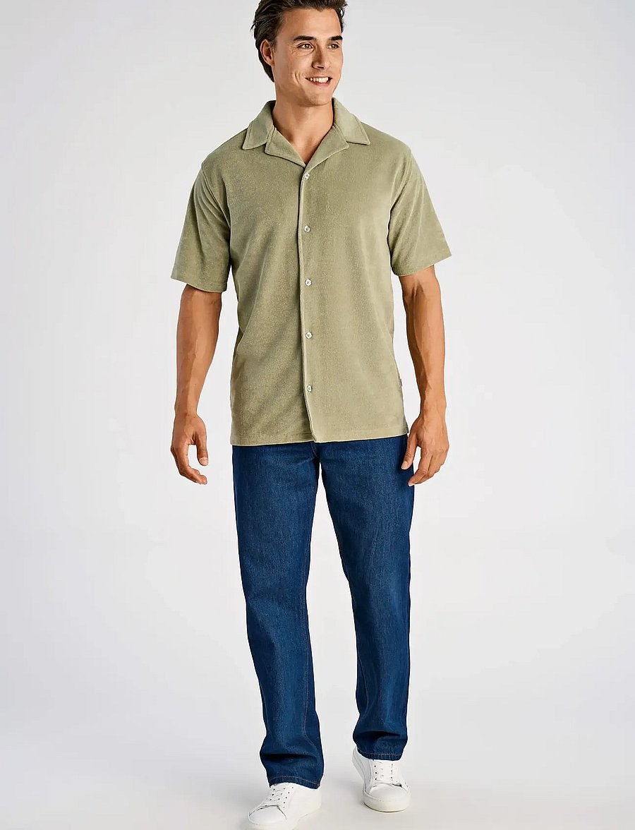 Lindbergh - Relaxed fit towel shirt S/S - kortärmade skjortor - dusty olive - 0
