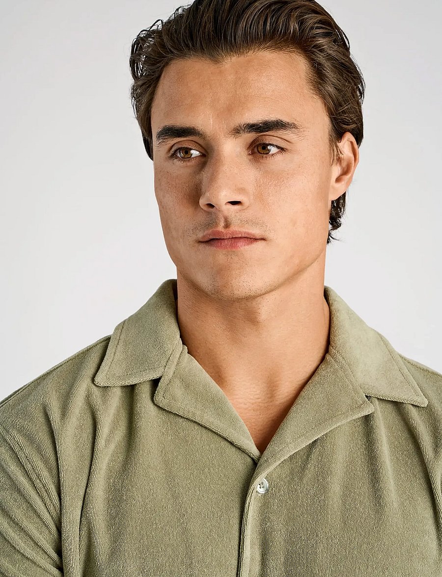 Lindbergh - Relaxed fit towel shirt S/S - kortärmade skjortor - dusty olive - 5